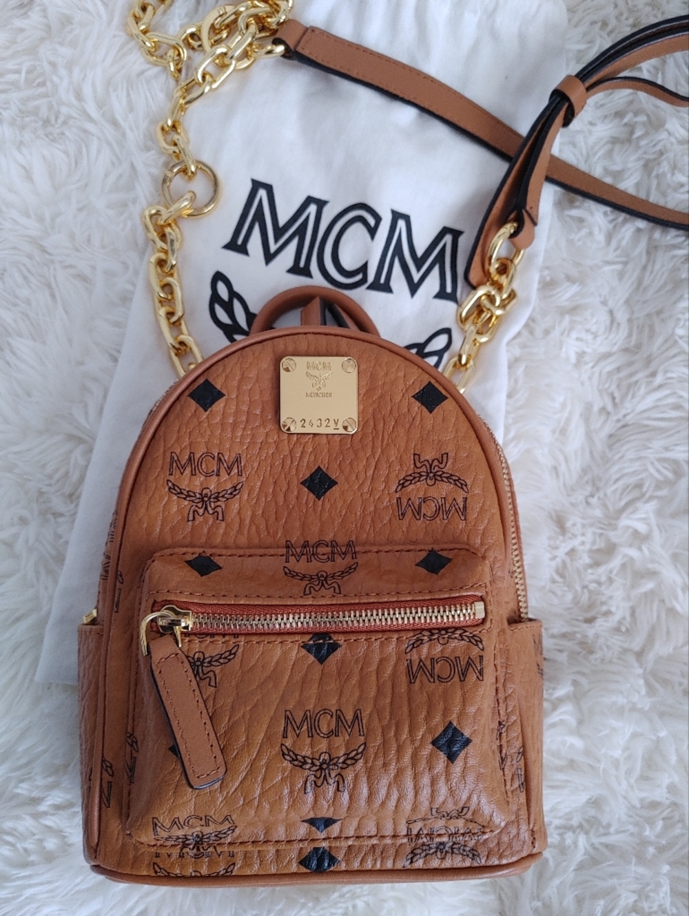 MCM Viesto Monogram Canvas Leather Convertible Bag - Picture 2 of 16